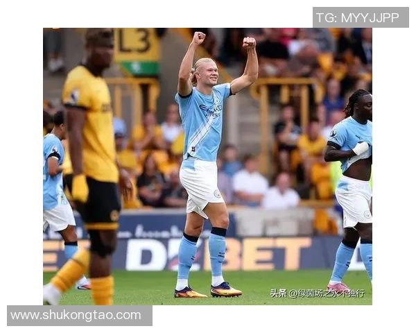 曼彻斯特足球明星盘点:那些在绿茵场上闪耀的传奇人物 曼彻斯特足球明星盘点:那些在绿茵场上闪耀的传奇人物