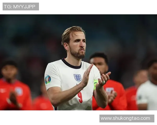 足球明星与娱乐明星的共同点探讨与影响力分析 足球明星与娱乐明星的共同点探讨与影响力分析